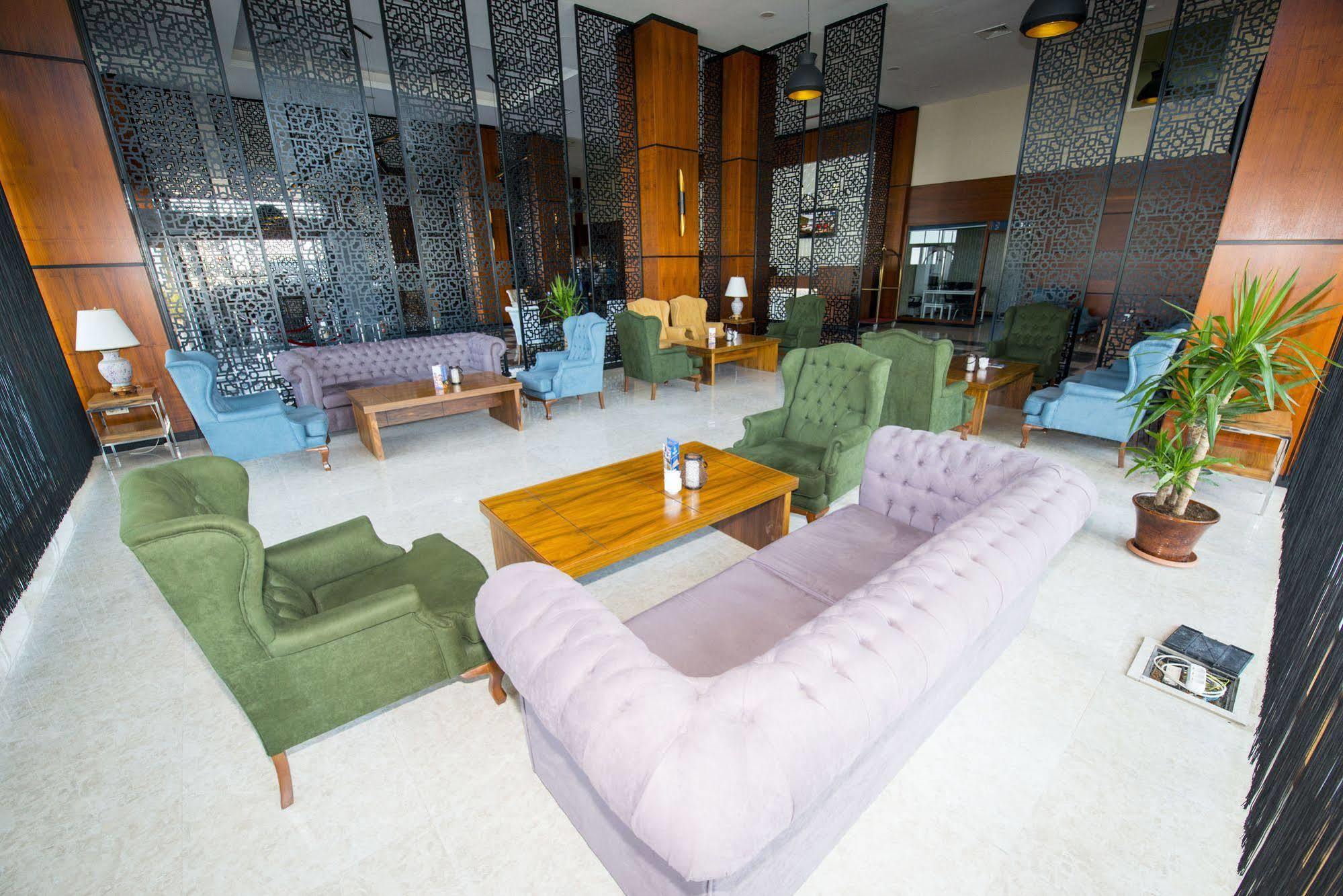 Manesol Fuar Hotel Istanbul Exterior photo